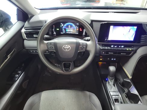 Used 2025 Toyota Camry LE FWD image 13