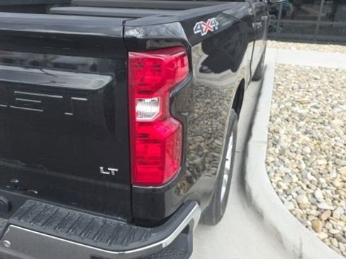 Used 2021 Chevrolet Silverado 1500 LT w/ Safety Package image 5