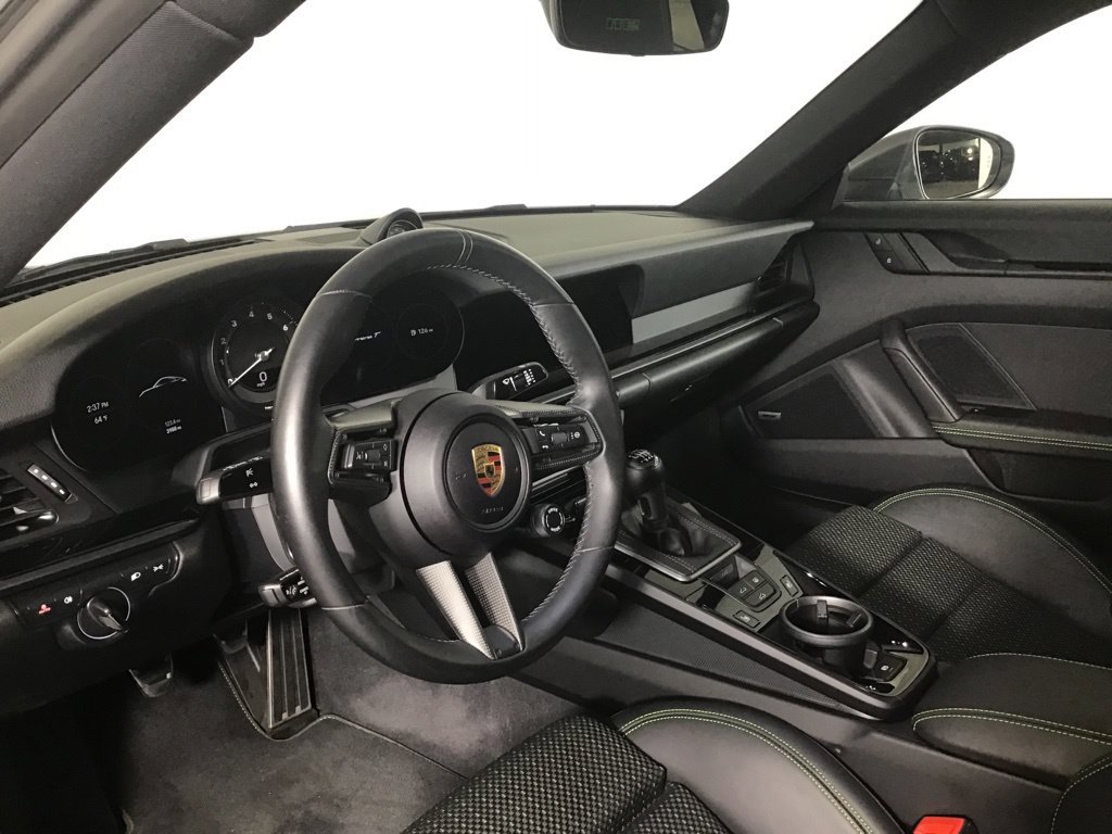 Certified 2024 Porsche 911 Carrera T RWD image 4