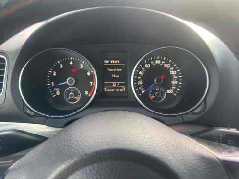 Used 2013 Volkswagen Golf R 4-Door AWD/4WD image 18