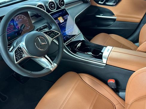 Certified 2025 Mercedes-Benz C 300 4MATIC Sedan image 12