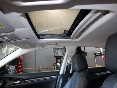 Used 2019 Honda Civic EX-L image 36
