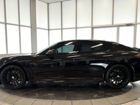Used 2013 Porsche Panamera 4 image 4