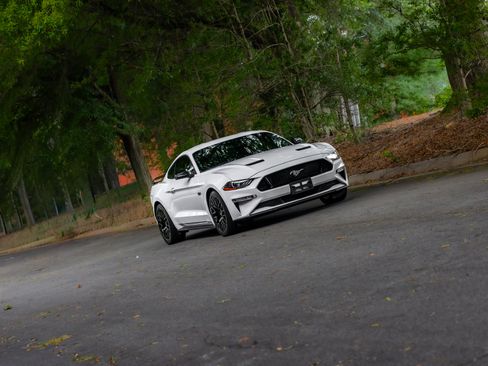 Used 2020 Ford Mustang GT Premium RWD image 42