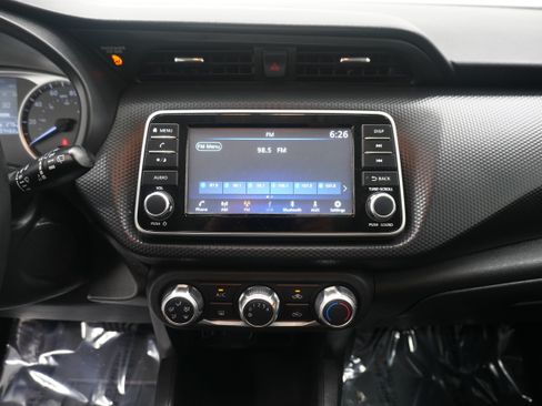 Used 2023 Nissan Kicks S FWD image 18