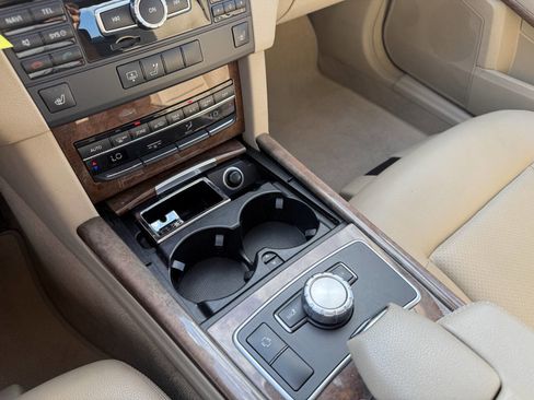 Used 2013 Mercedes-Benz E 350 BlueTEC Sedan image 28