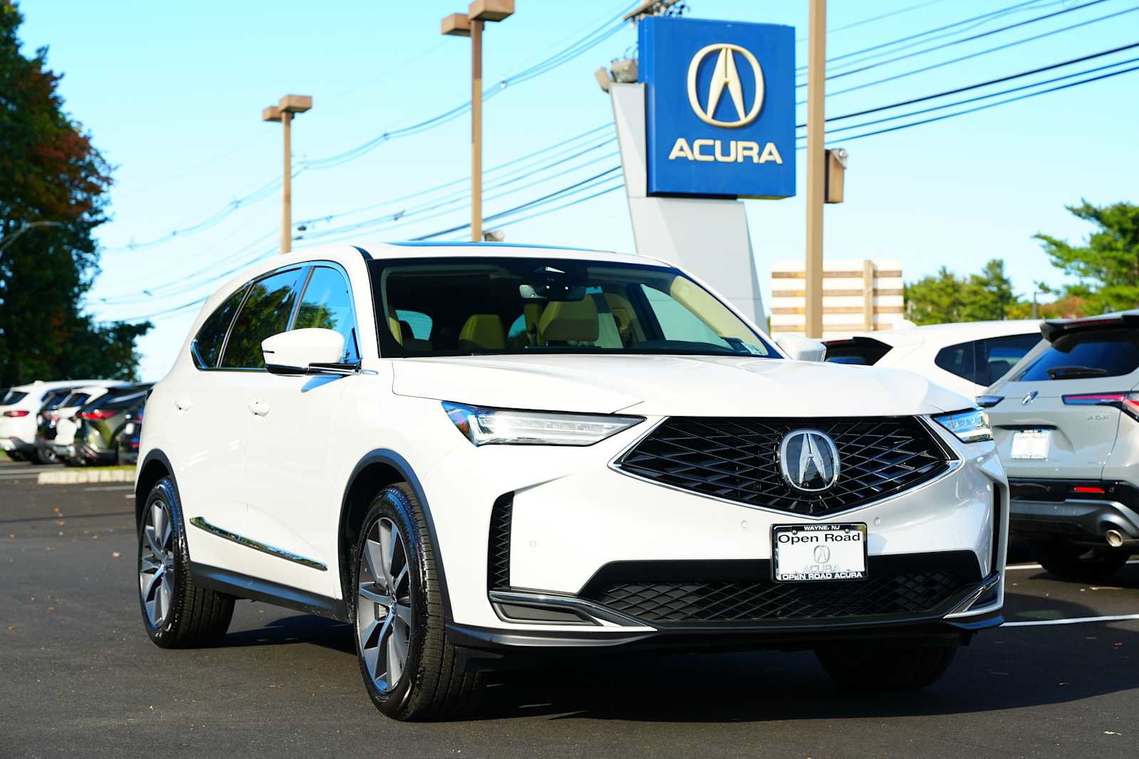 Certified 2026 Acura MDX w/ Technology Package AWD/4WD image 1
