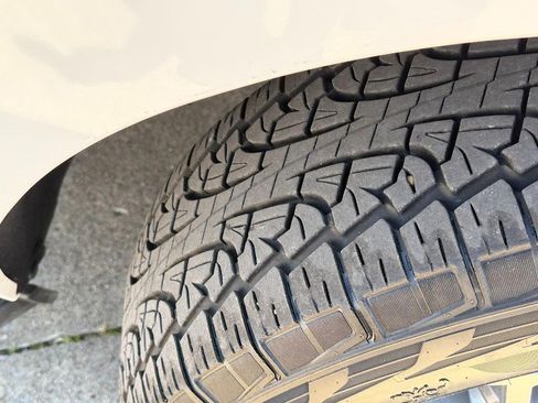 Used 2025 Ford Expedition Active AWD/4WD image 10