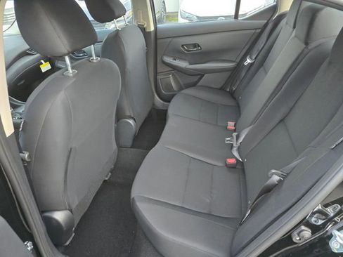 Used 2025 Nissan Sentra S image 16