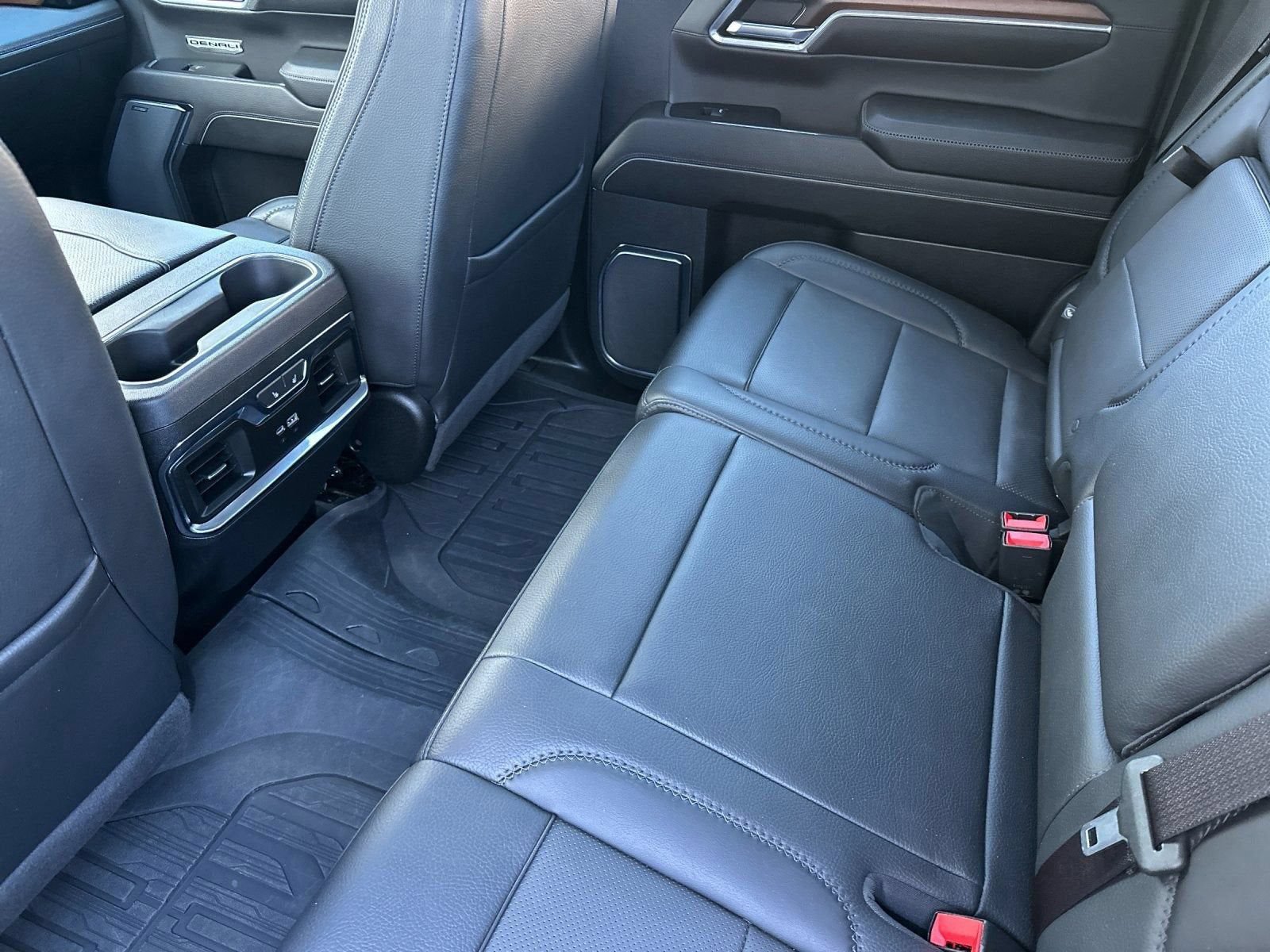 Used 2024 GMC Sierra 1500 Denali w/ Denali Reserve Package AWD/4WD image 14