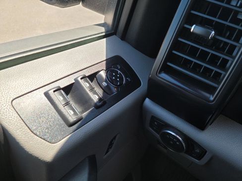 Used 2017 Ford F150 XL w/ Equipment Group 101A Mid AWD/4WD image 12
