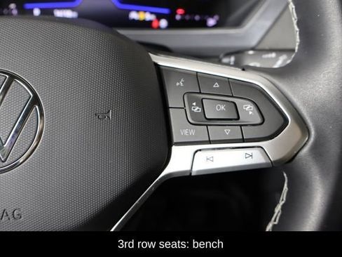 Used 2023 Volkswagen Tiguan SE FWD image 12