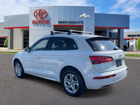 Used 2019 Audi Q5 2.0T Premium w/ Convenience Package AWD/4WD image 4
