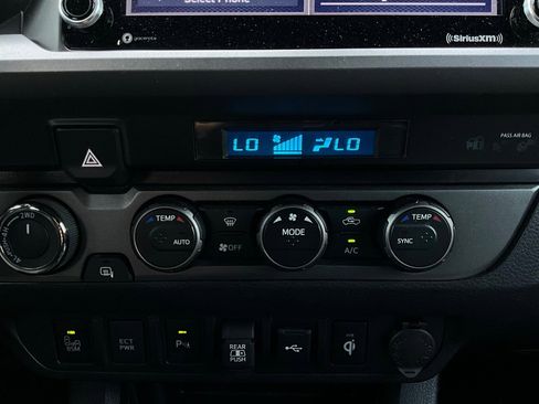 Used 2023 Toyota Tacoma TRD Off-Road image 26