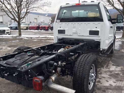 Used 2024 Ford F350 XL w/ Snow Plow Prep Package image 19