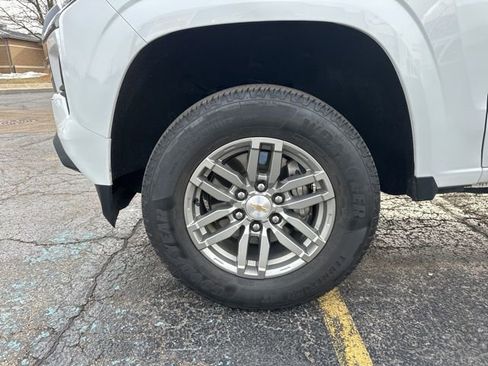 Used 2023 Chevrolet Colorado LT w/ LT Convenience Package image 19