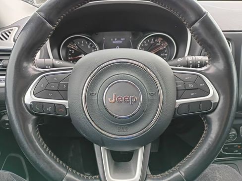 Used 2020 Jeep Compass Latitude w/ Cold Weather Group AWD/4WD image 23