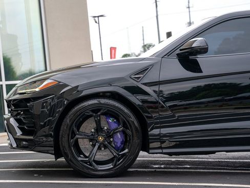 Used 2020 Lamborghini Urus AWD/4WD image 25