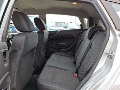 Used 2012 Ford Fiesta SE image 10