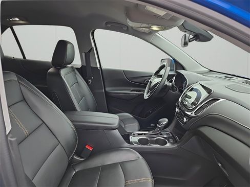 Used 2024 Chevrolet Equinox Premier image 18
