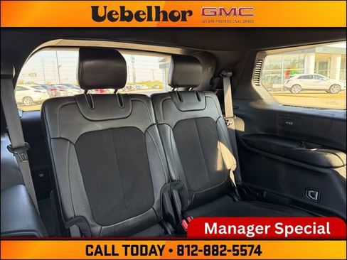 Used 2023 Jeep Grand Cherokee L Laredo AWD/4WD image 8