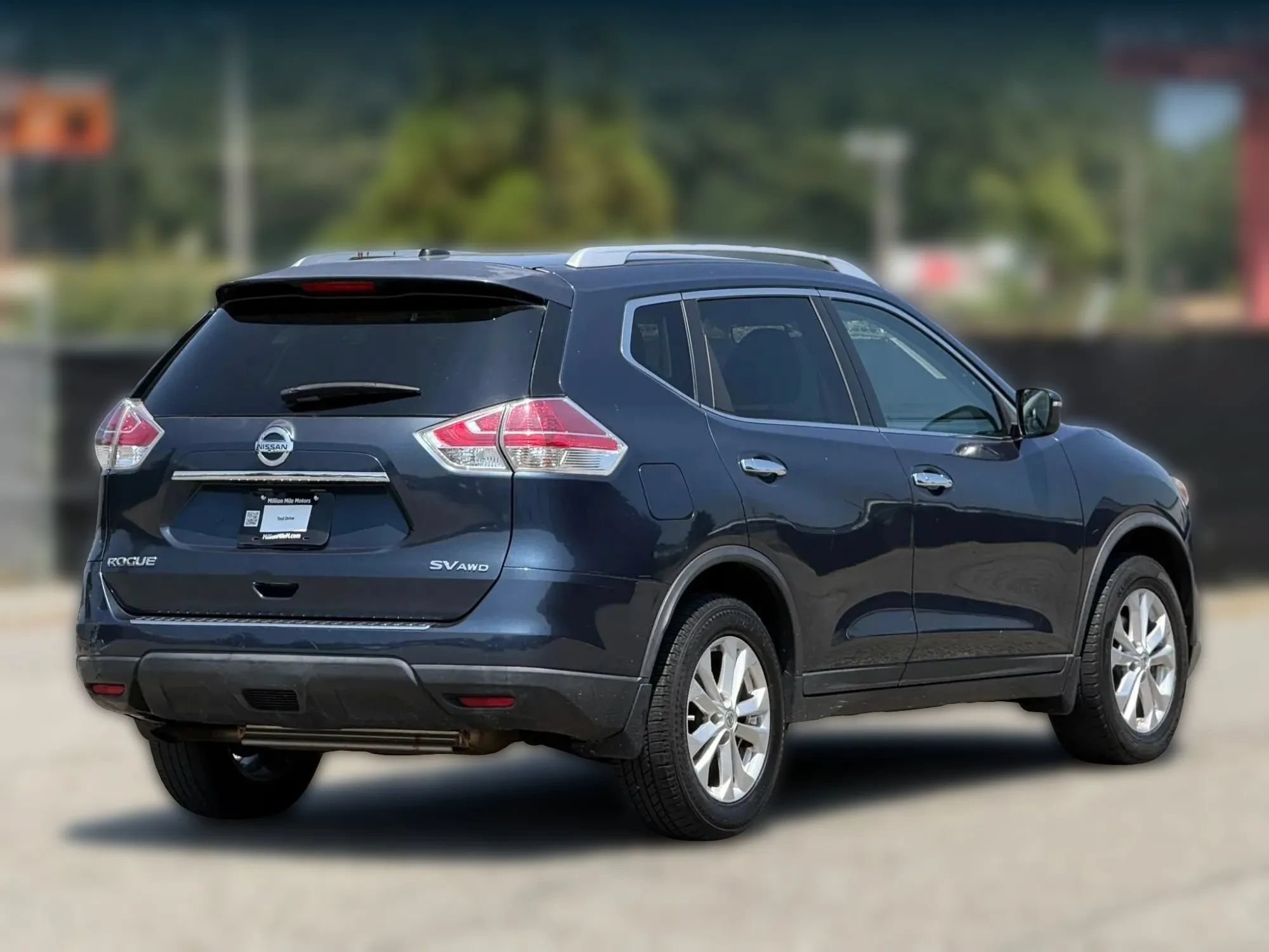 Used 2015 Nissan Rogue SV AWD/4WD image 9