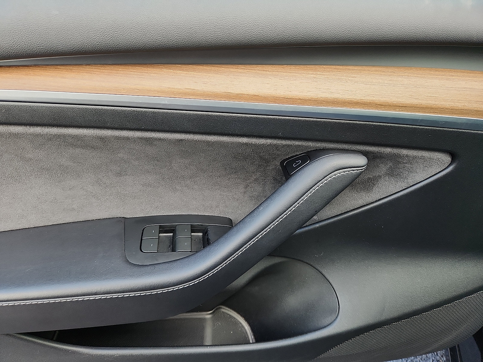 Used 2023 Tesla Model 3 Standard Range RWD image 14