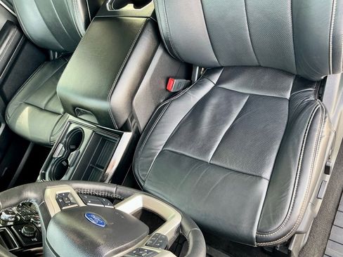 Used 2020 Ford F250 Lariat w/ Lariat Ultimate Package image 41