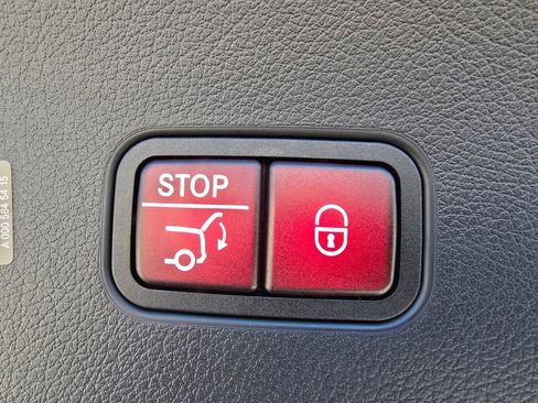 New 2026 Mercedes-Benz GLC 43 AMG 4MATIC Coupe image 20