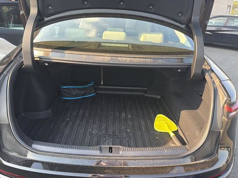 Used 2024 Toyota Crown Limited w/ Advanced Technology Package AWD/4WD image 11