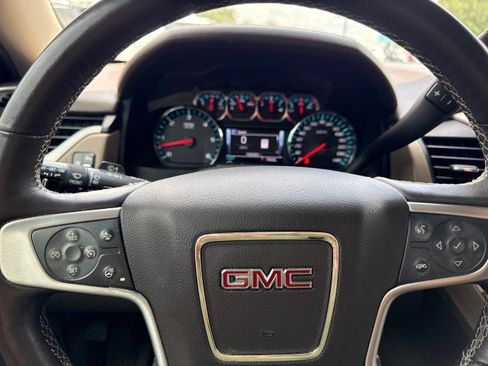 Used 2018 GMC Yukon SLT w/ Open Road Package RWD image 31
