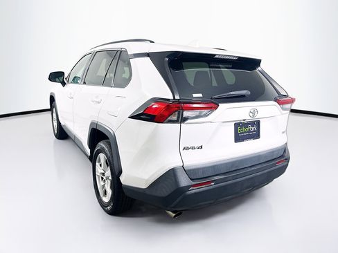 Used 2021 Toyota RAV4 XLE image 5
