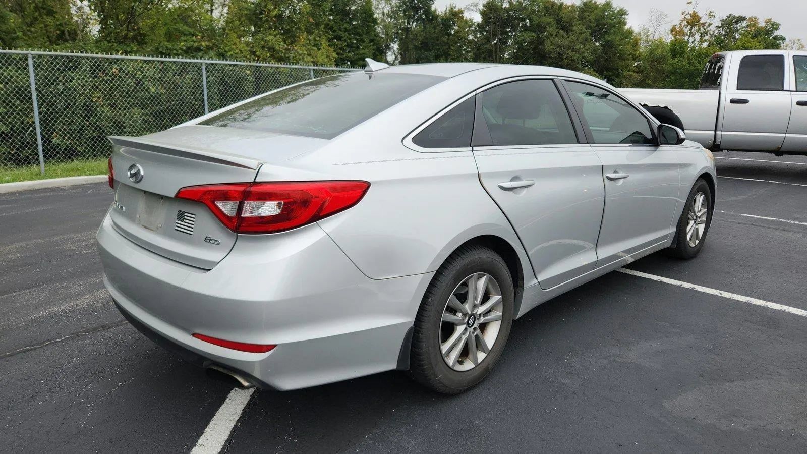 Used 2015 Hyundai Sonata ECO FWD image 2