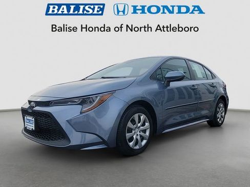 Used 2021 Toyota Corolla LE image 1