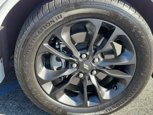 Certified 2021 Dodge Durango SXT image 21