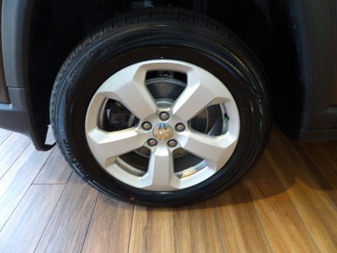 Used 2021 Jeep Compass Latitude AWD/4WD image 10