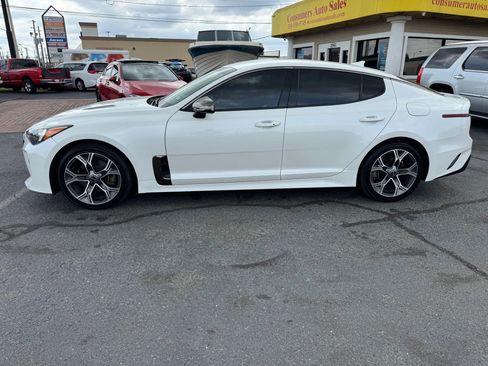 Used 2020 Kia Stinger GT-Line image 2