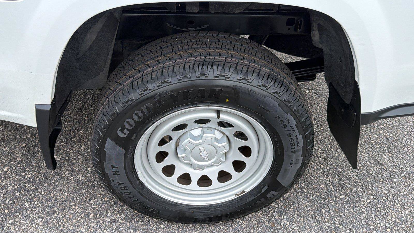 Used 2024 Chevrolet Colorado W/T RWD image 12