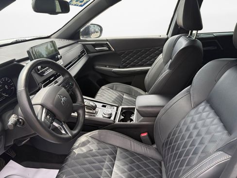 Used 2023 Mitsubishi Outlander SEL AWD/4WD image 11