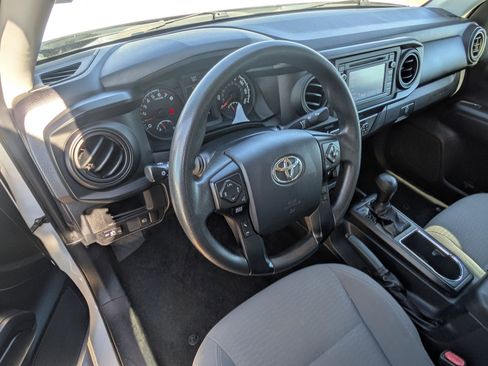 Used 2019 Toyota Tacoma SR5 image 12