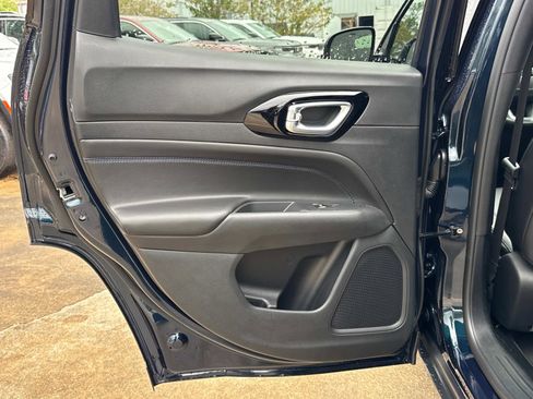 New 2026 Jeep Compass Latitude AWD/4WD image 11