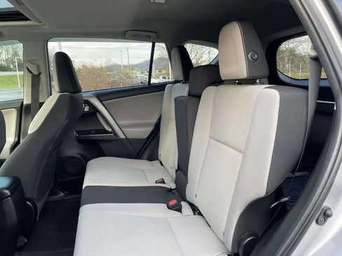 Used 2018 Toyota RAV4 Adventure image 17