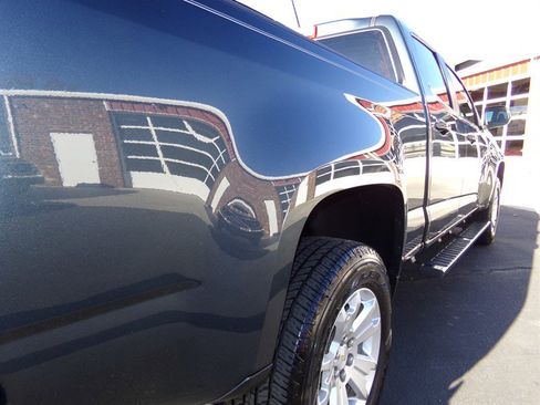 Used 2019 Chevrolet Colorado LT w/ LT Convenience Package image 9