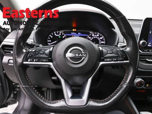 Used 2023 Nissan Altima 2.5 SR FWD image 10