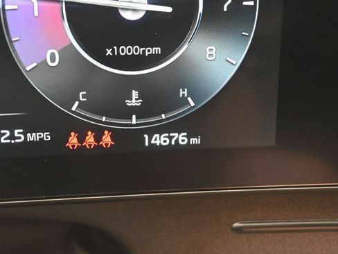 Certified 2024 Kia Sportage SX FWD image 17