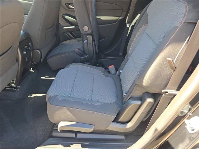 Used 2018 Chevrolet Traverse LT FWD image 17