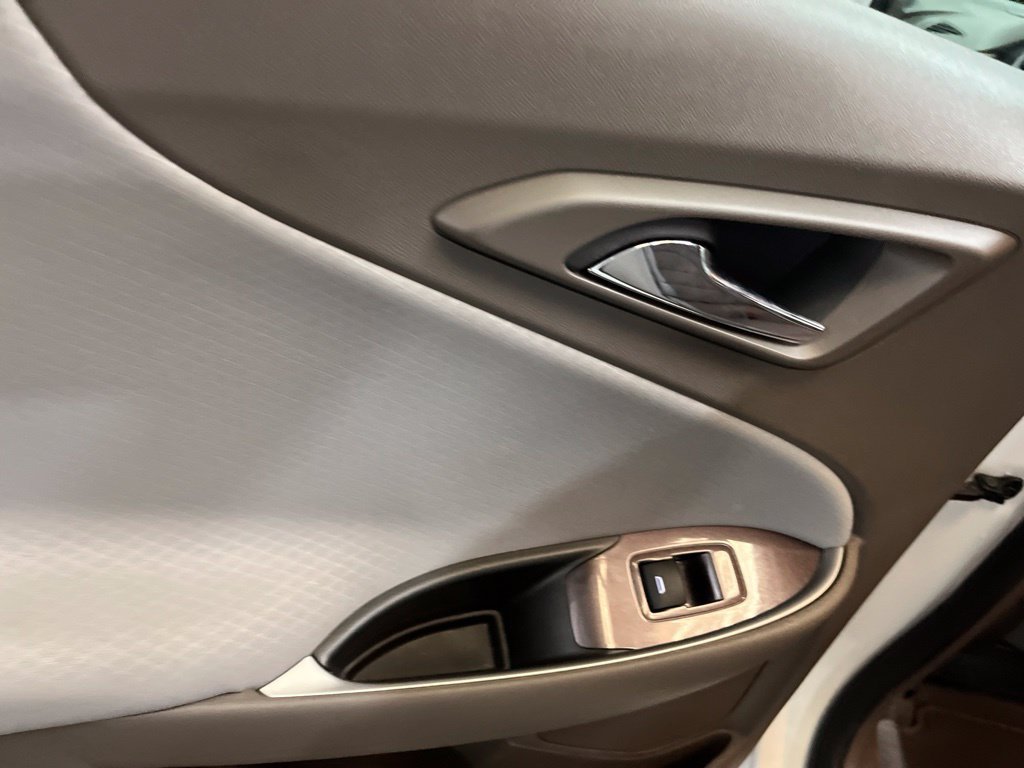Used 2025 Chevrolet Malibu LT FWD image 26