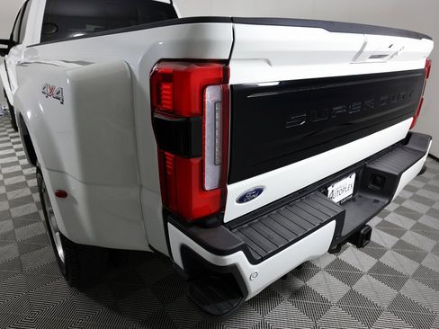 Used 2025 Ford F450 Platinum image 52