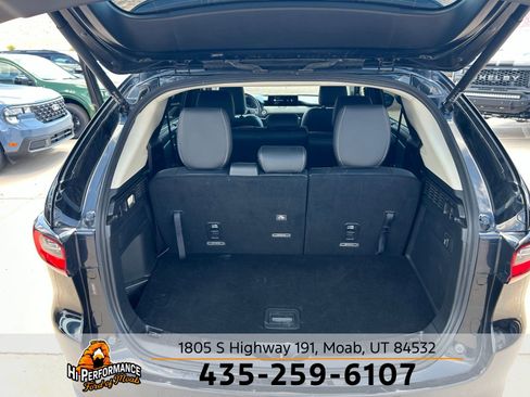 Used 2024 MAZDA CX-90 3.3 Turbo w/ Preferred Plus image 40