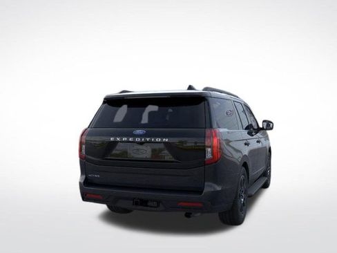 New 2026 Ford Expedition Active image 10